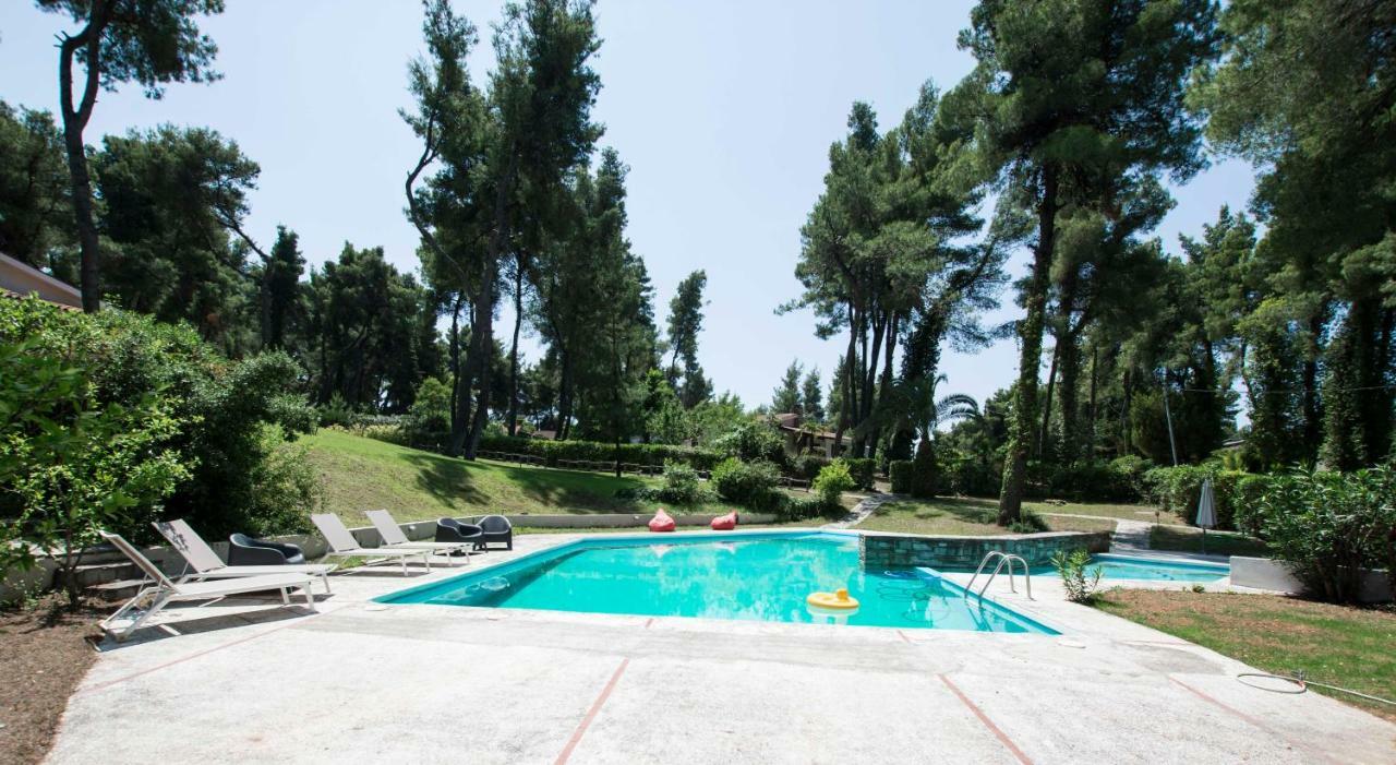 Villa Aurora In Sani With Garden And Pool Exterior photo