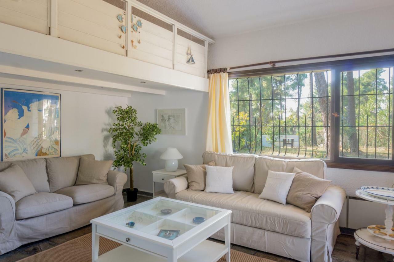 Villa Aurora In Sani With Garden And Pool Exterior photo